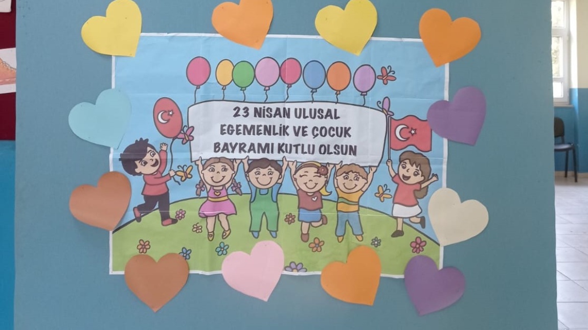 23 Nisan Ulusal Egemenlik ve Çocuk Bayramı Okulumuzda Coşku İçerisinde Kutlandı.
